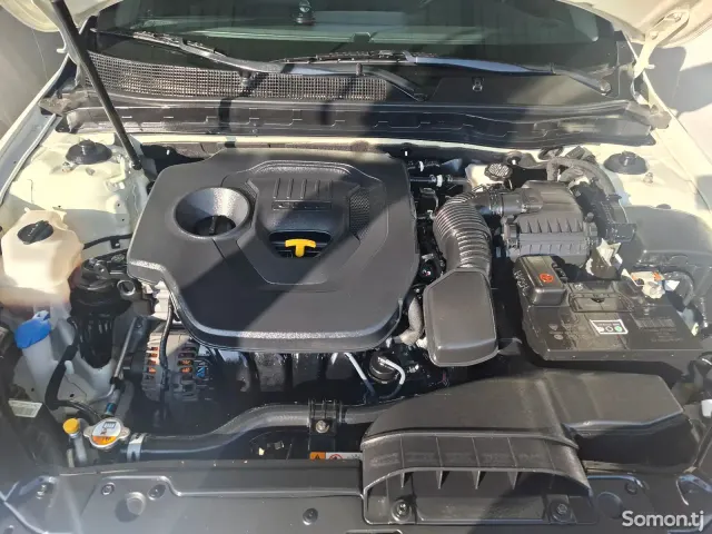 Kia K5 2014 · 2.0 AT
