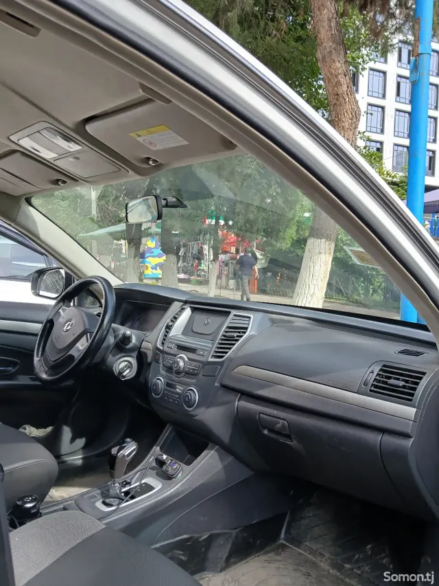 Dongfeng L7 2020 · AT