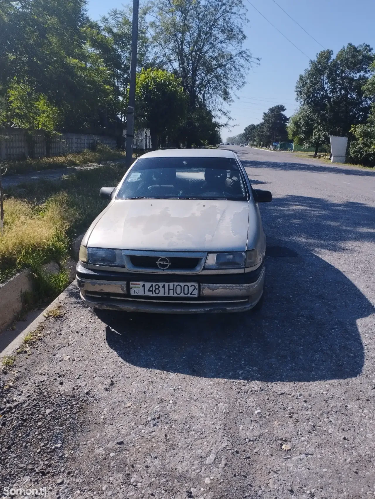 Opel Vectra A 1993 · 1.6 MT