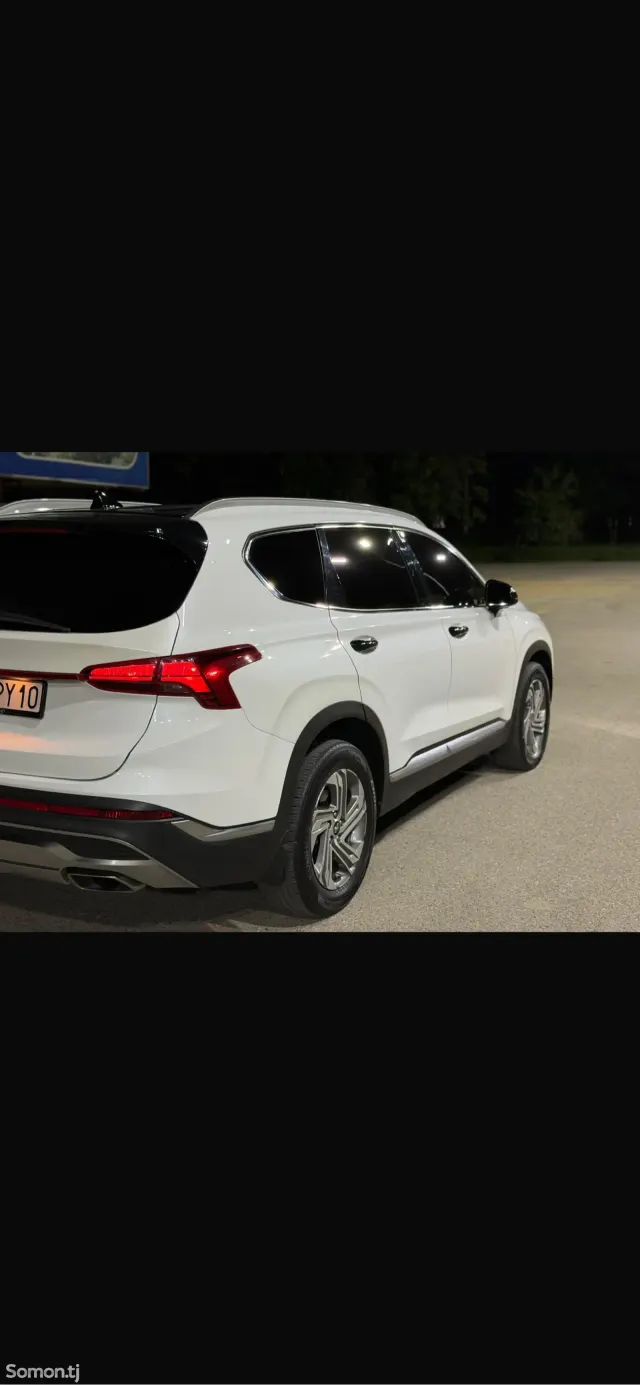 Hyundai Santa Fe 2022 · 2.5 AT