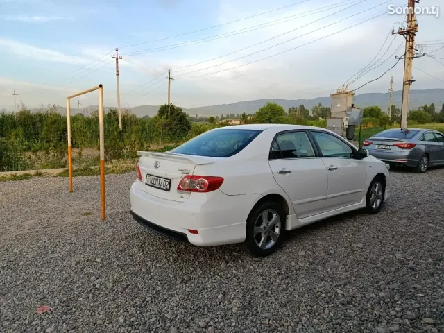 Toyota Corolla 2013 · 1.8 AT