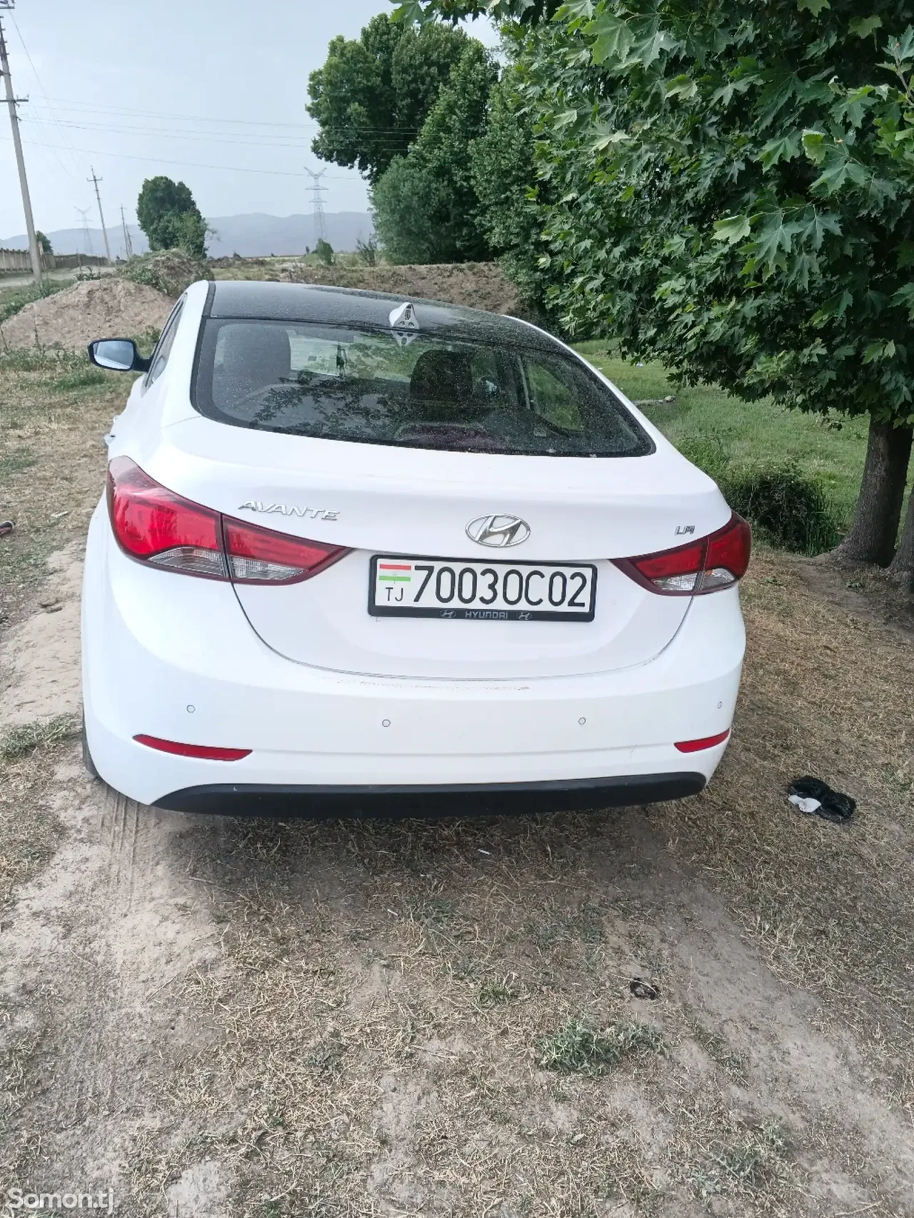 Hyundai Avante 2015 · 1.8 AT