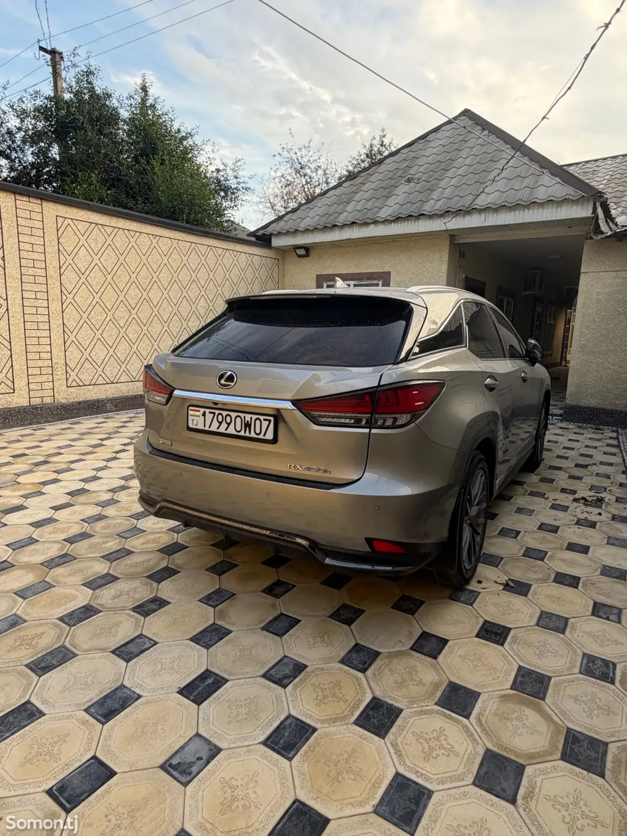 Lexus RX series 2017 · 3.5 AMT