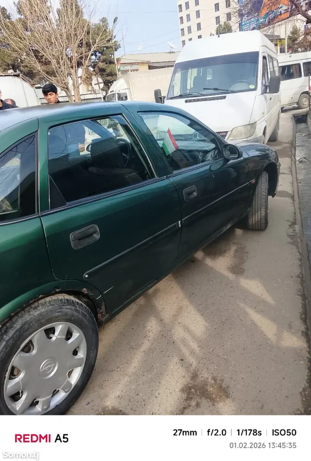 Opel Vectra B 1997 · 1.6 MT