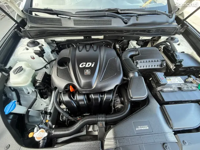 Hyundai Grandeur 2012 · 2.4 AT
