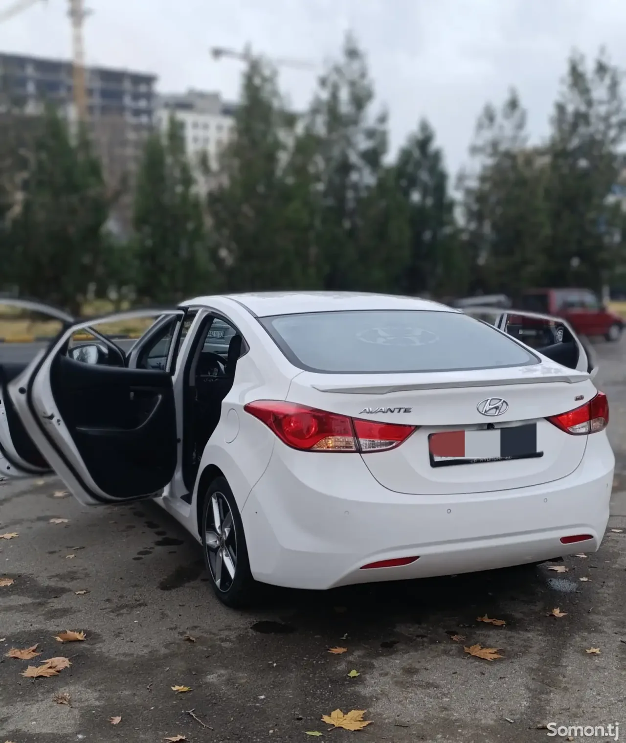 Hyundai Avante 2013 · 1.6 AT