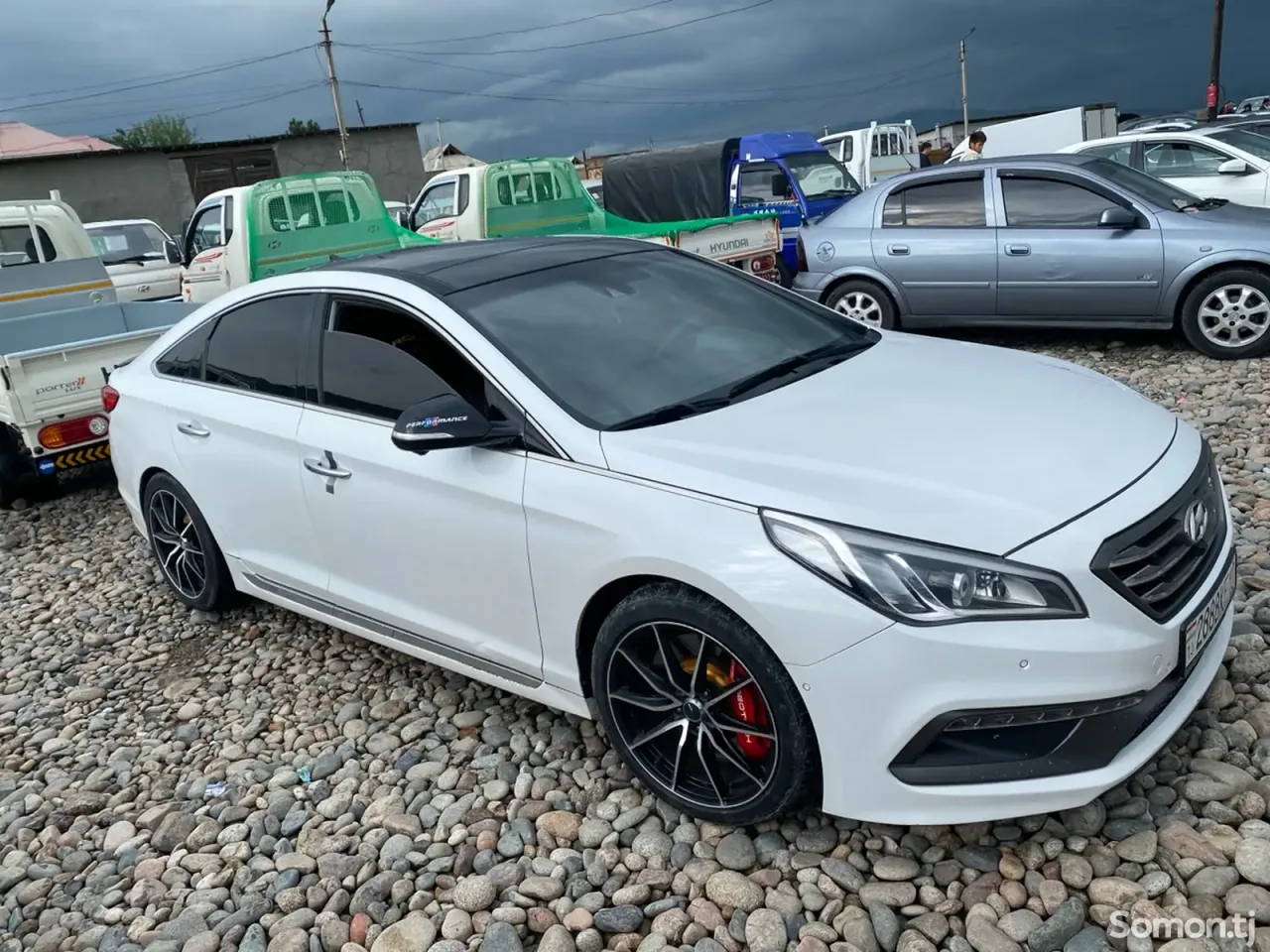 Hyundai Sonata 2015 · 2.0 AT