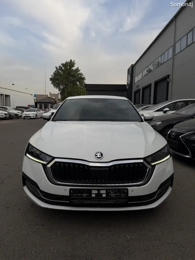 Skoda Octavia 2021 · 1.4 AT