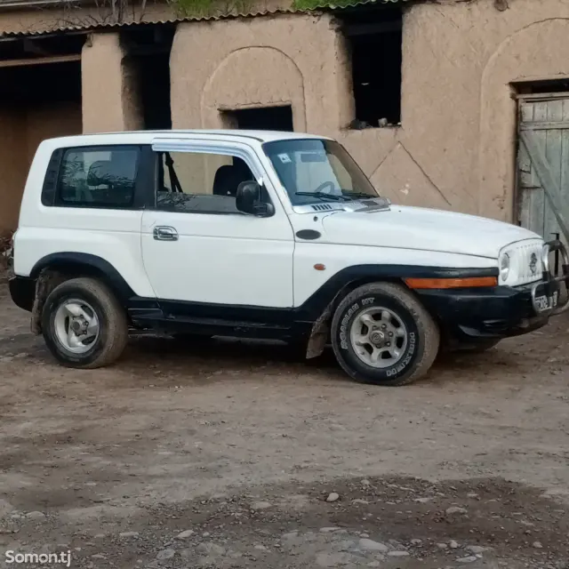 Ssang Yong Korando 1997 · 2.9 MT