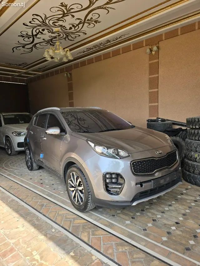 Kia Sportage 2015 · 1.7 AT
