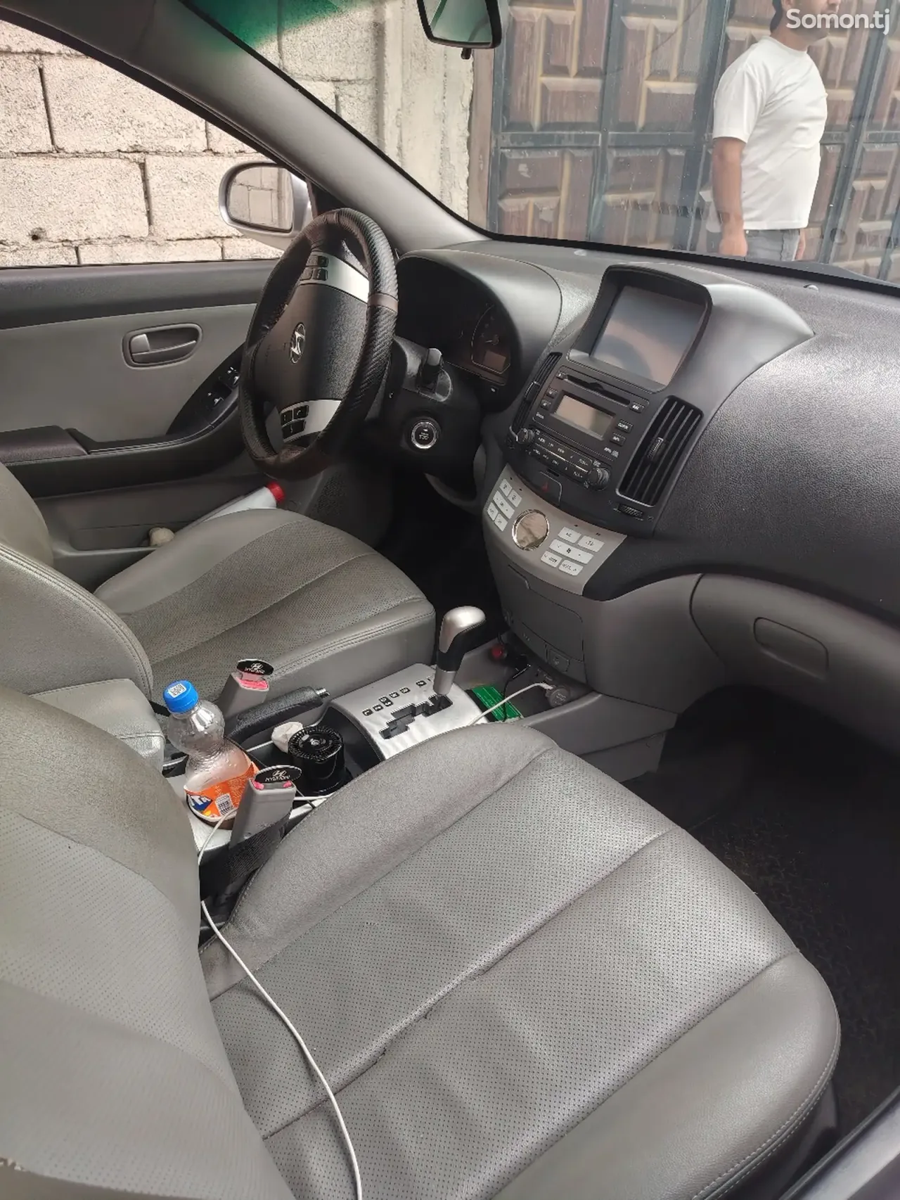 Hyundai Avante 2009 · 1.6 AT