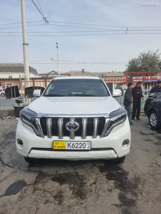 Toyota Land Cruiser Prado 2013 · 0.4 AT