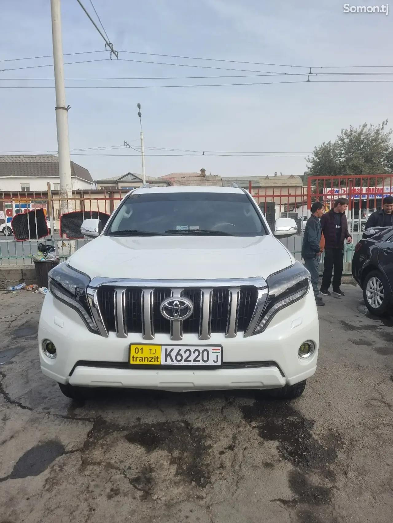 Toyota Land Cruiser Prado 2013 · 0.4 AT
