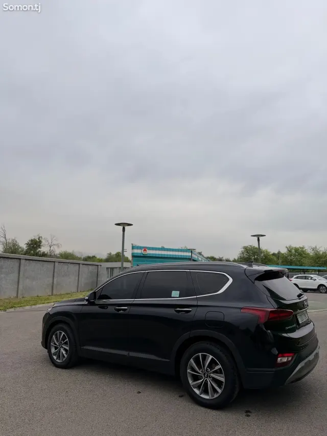 Hyundai Santa Fe 2018 · 2.2 AT