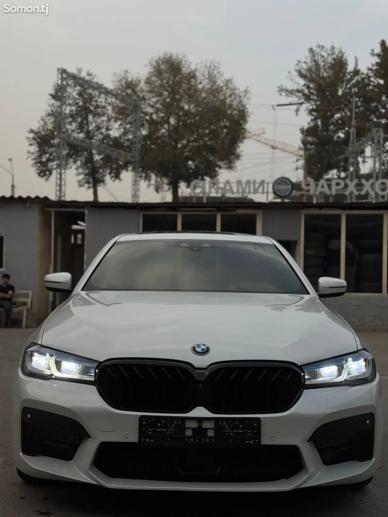 BMW 5 series 2018 · 3.0 AT