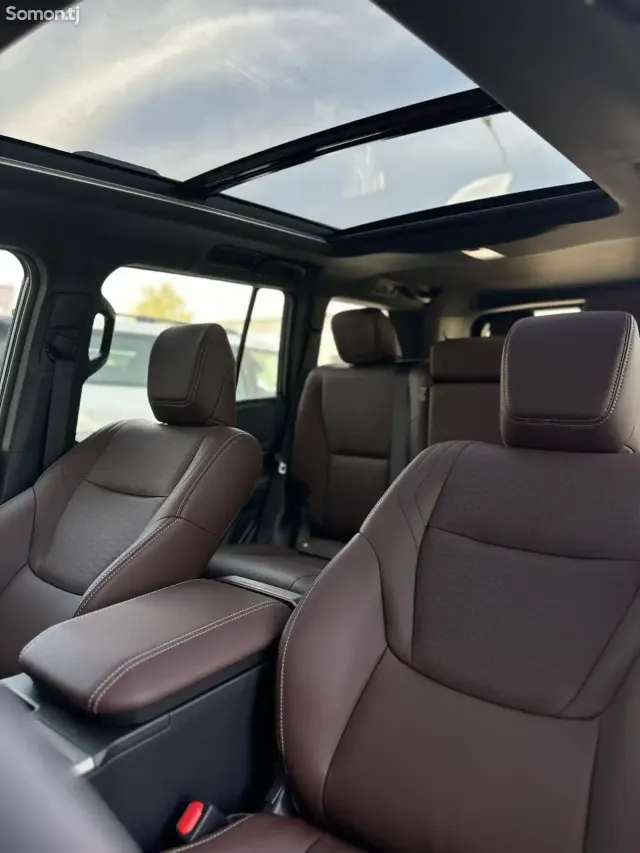 Toyota Land Cruiser Prado 2025 · 2.4 AT