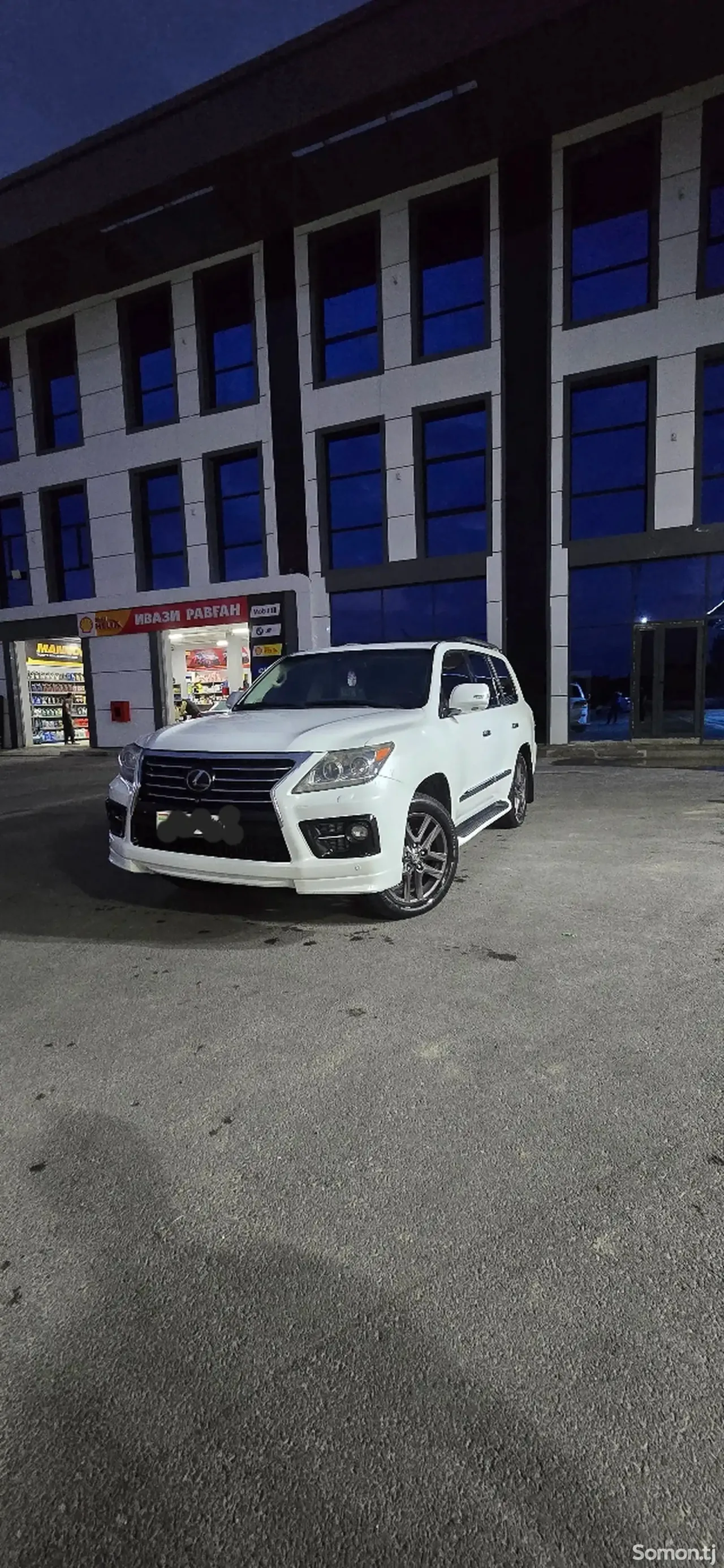 Lexus LX series 2009 · 4.8 AT