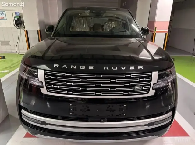 Land Rover Range Rover 2026 · 4.4 AT