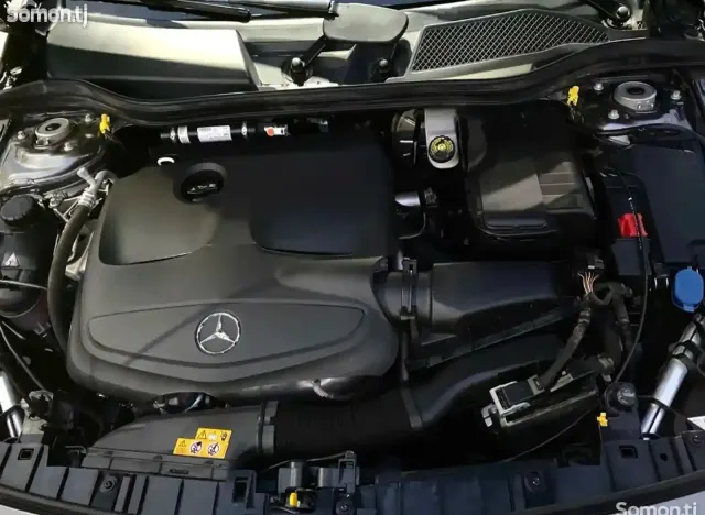 Mercedes-Benz GLA class 2019 · 2.0 AT
