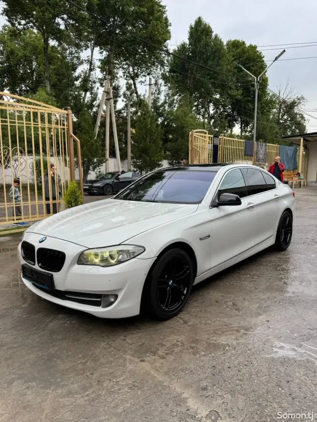 BMW 5 series 2012 · 2.8 AT