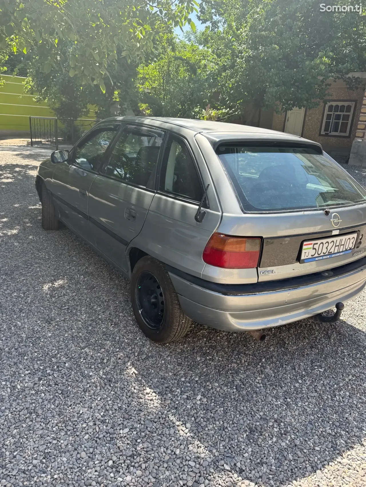 Opel Astra F 1995 · 1.6 MT