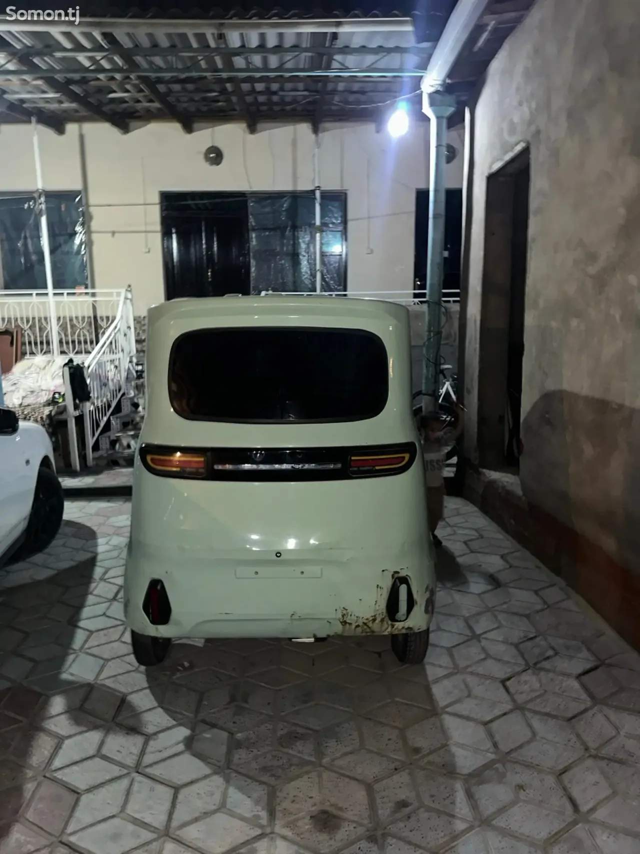 Wuling Hongguang 2025 · AT