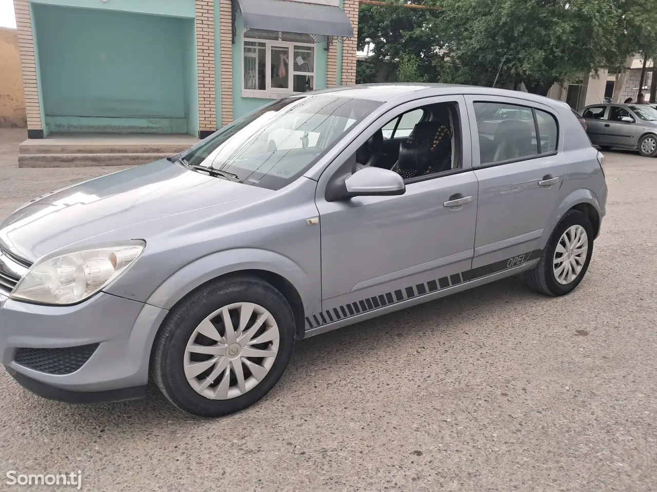 Opel Astra H 2007 · 1.6 MT