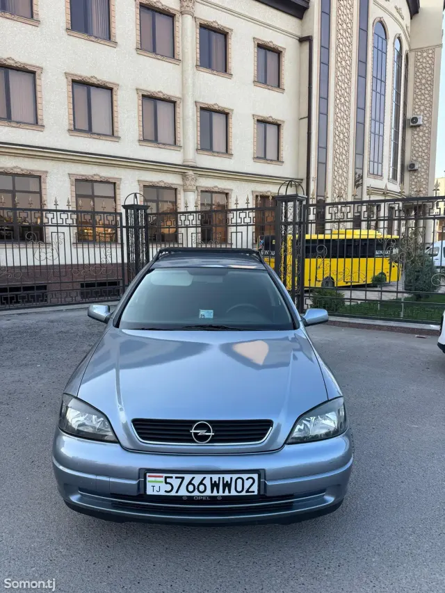 Opel Astra G 2004 · 1.6 MT