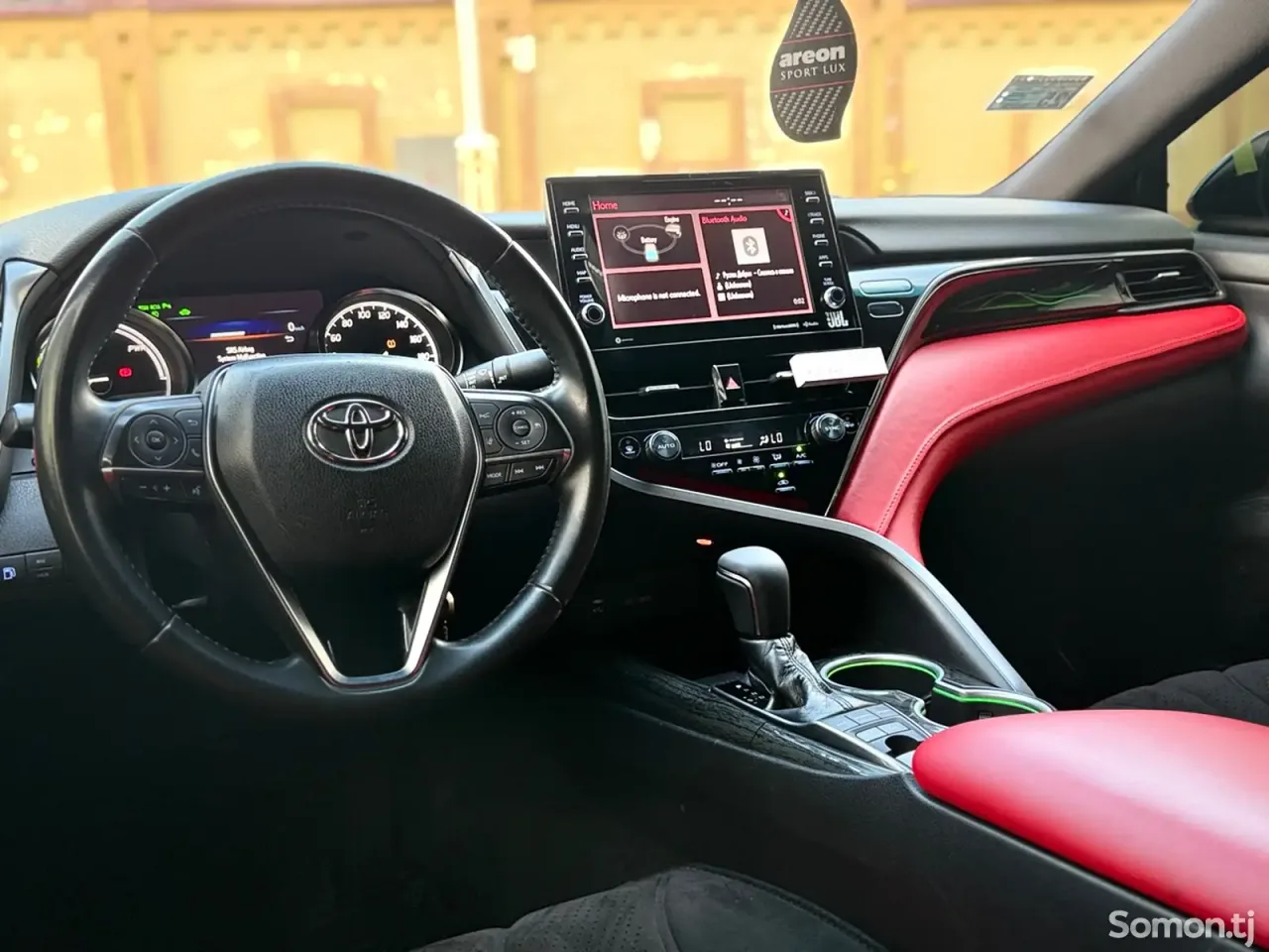 Toyota Camry 2017 · 2.5 AT