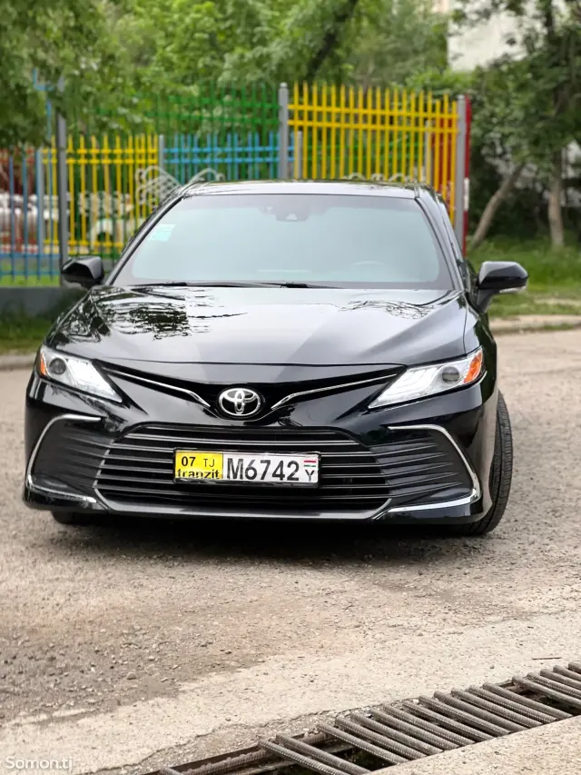 Toyota Camry 2022 · 2.5 AT