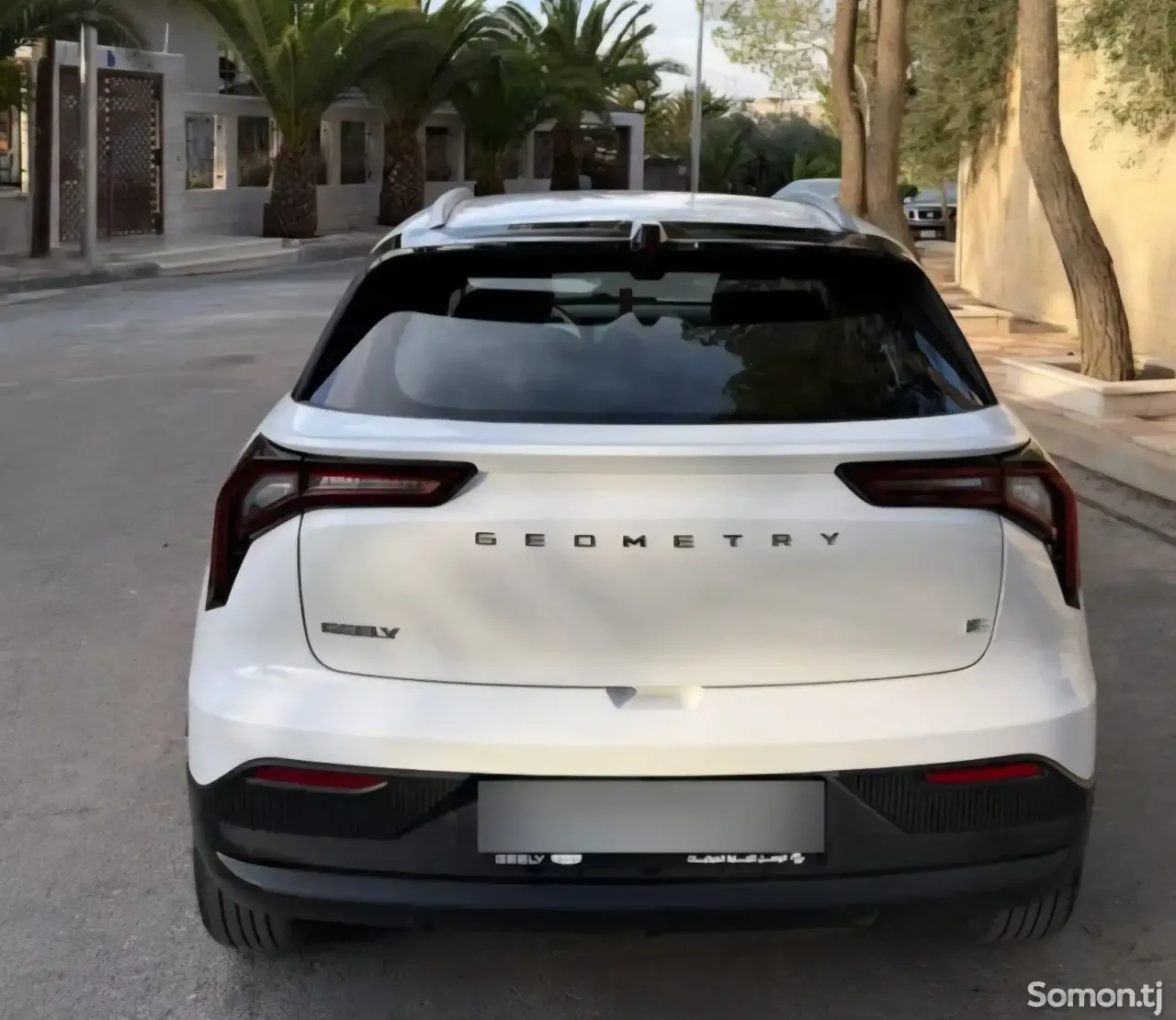 Geely Geometry E 2024 · AT