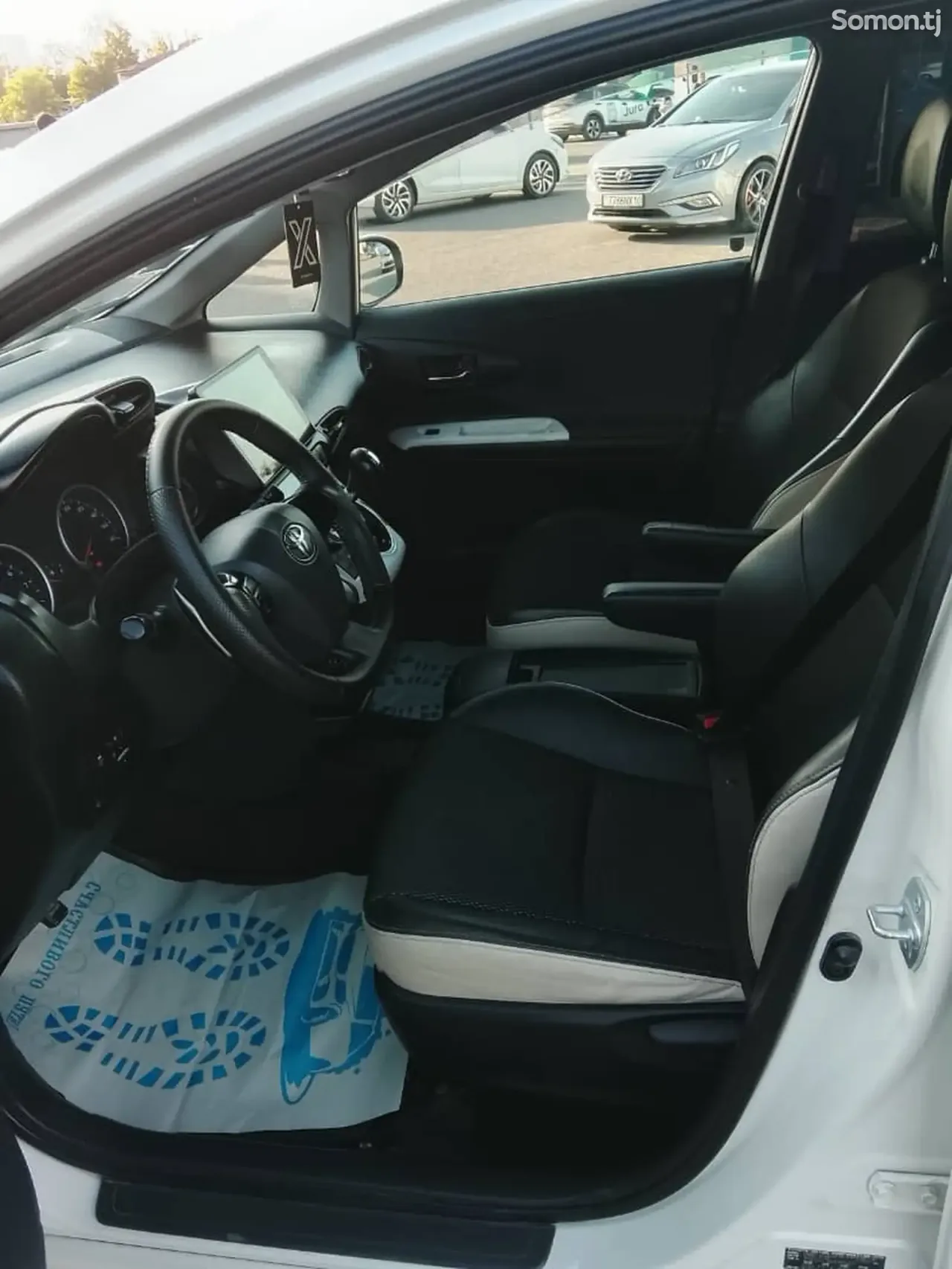 Toyota Wish 2015 · 1.8 AT