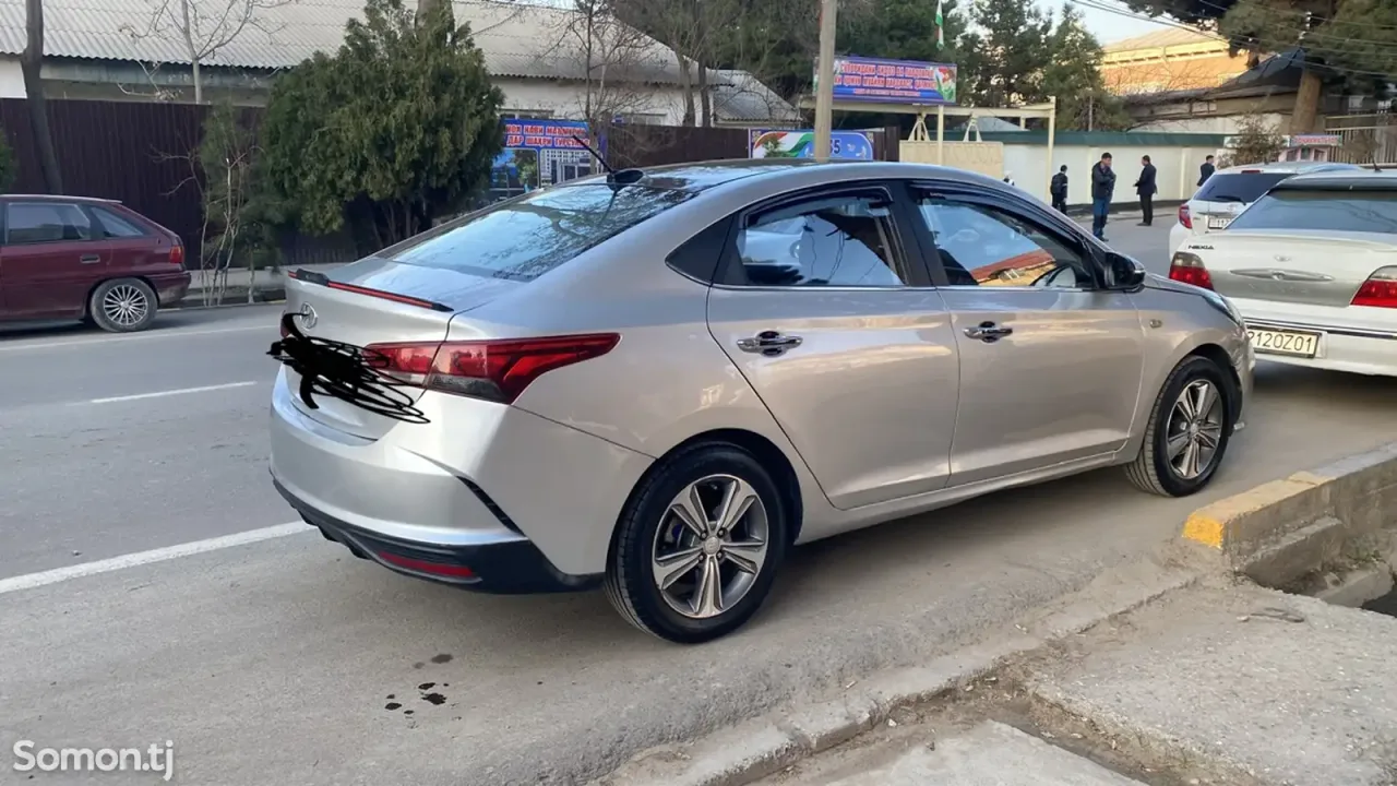 Hyundai Grandeur 2021 · 1.6 AT