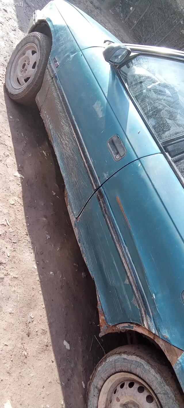 Opel Astra F 1992 · 1.6 MT