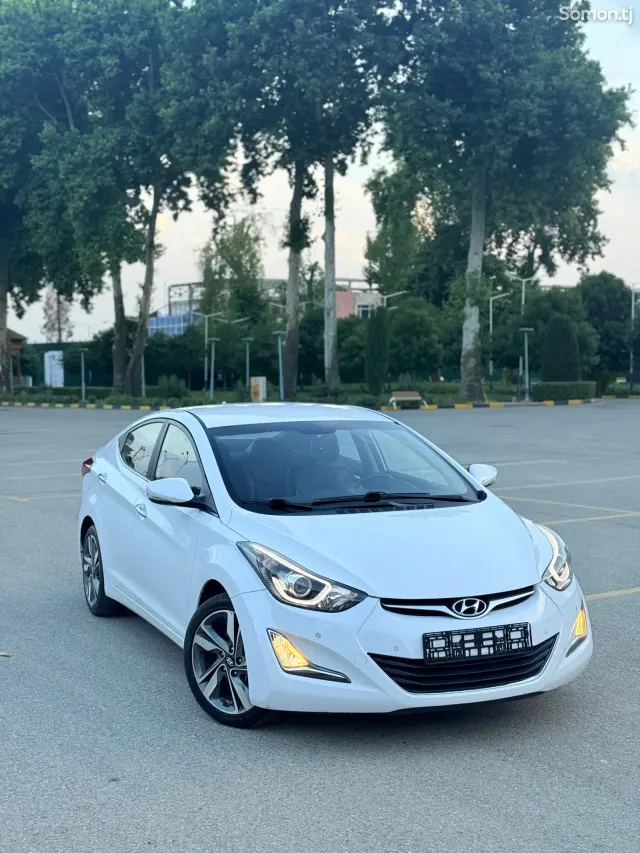 Hyundai Avante 2015 · 1.6 AT