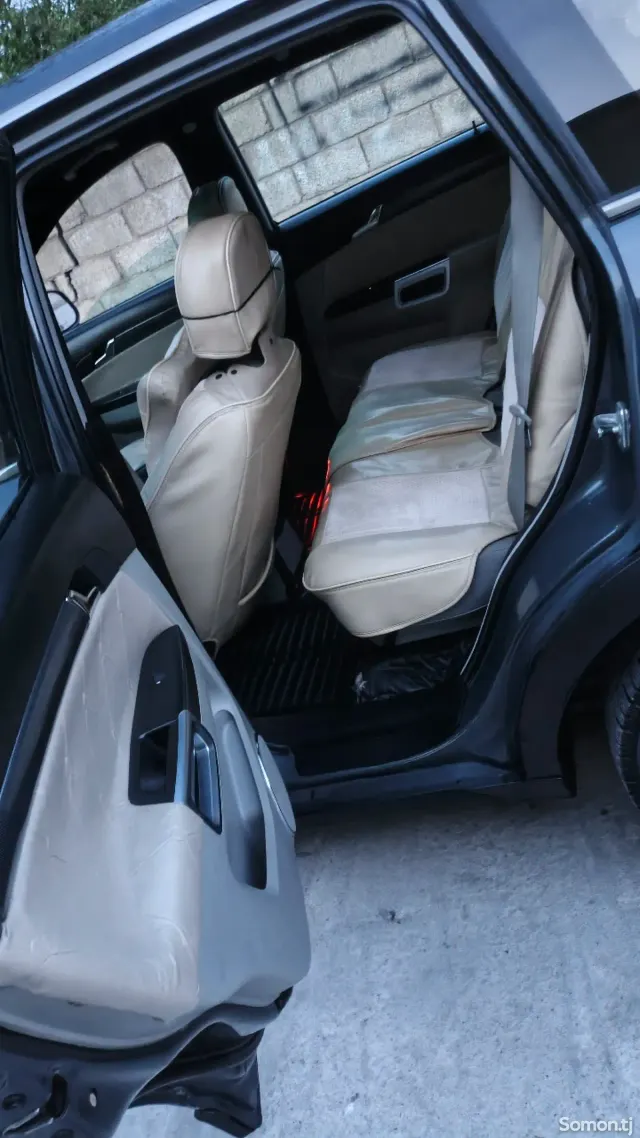 Opel Antara 2010 · AT