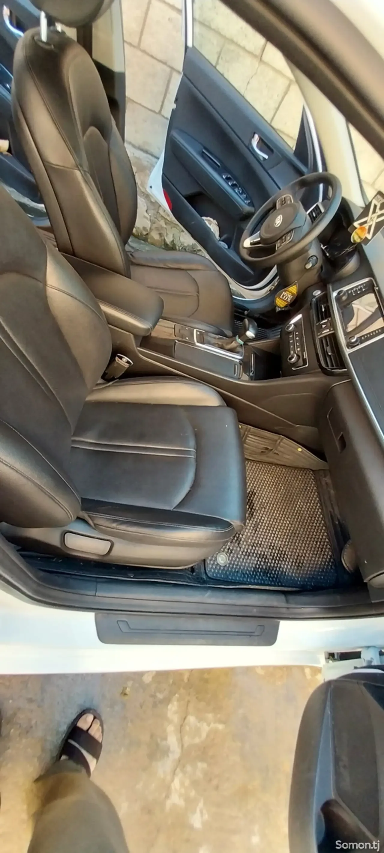 Kia K5 2015 · 2.0 AT