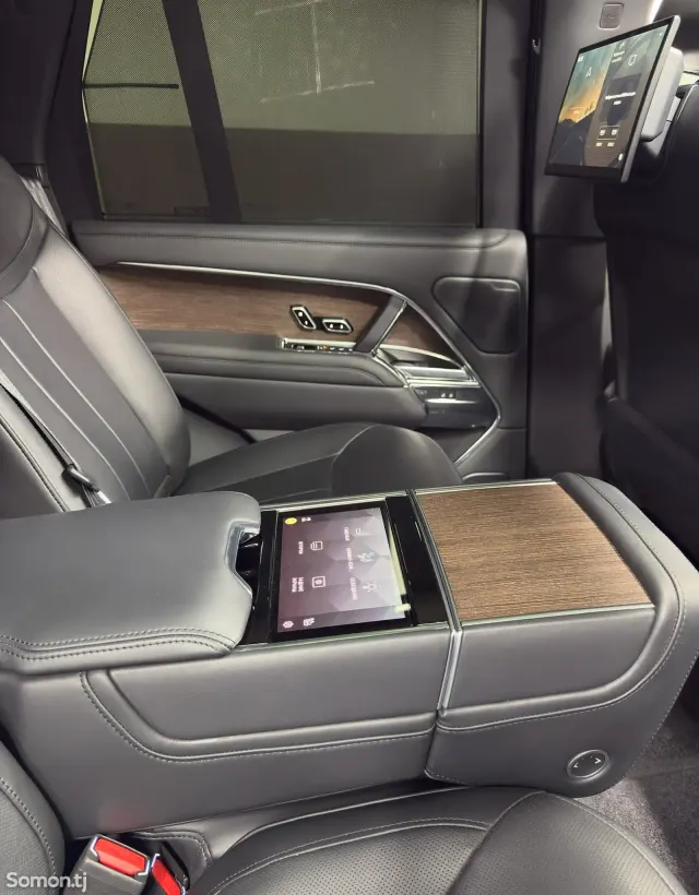 Land Rover Vogue 2024 · 3.5 AT