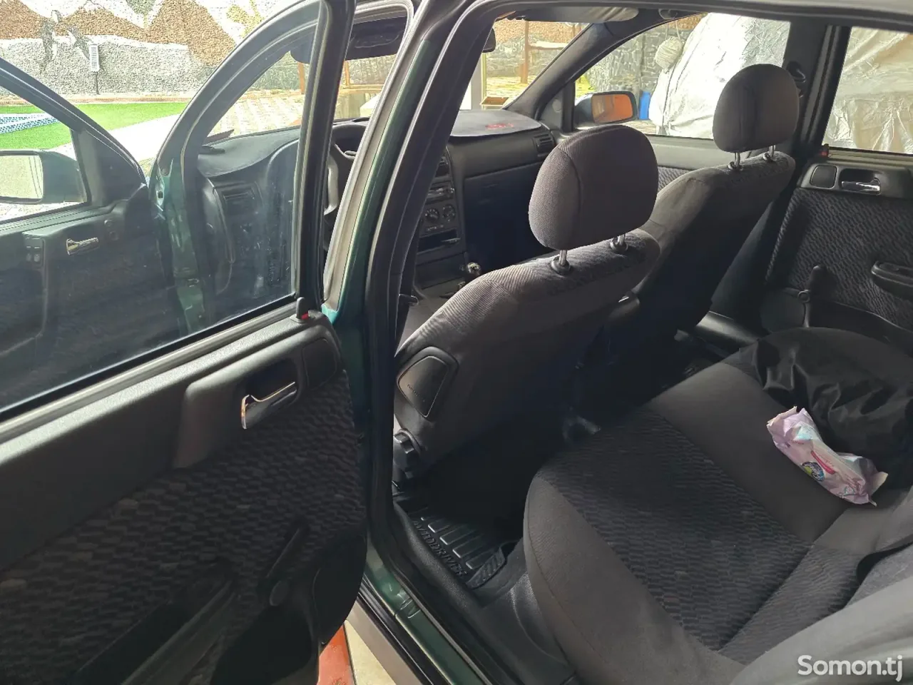 Opel Astra G 2001 · 1.6 MT