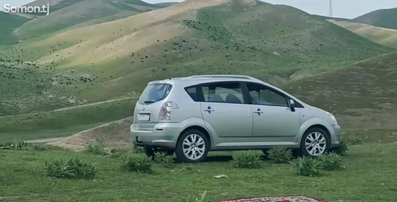 Toyota Verso 2006 · 1.8 MT