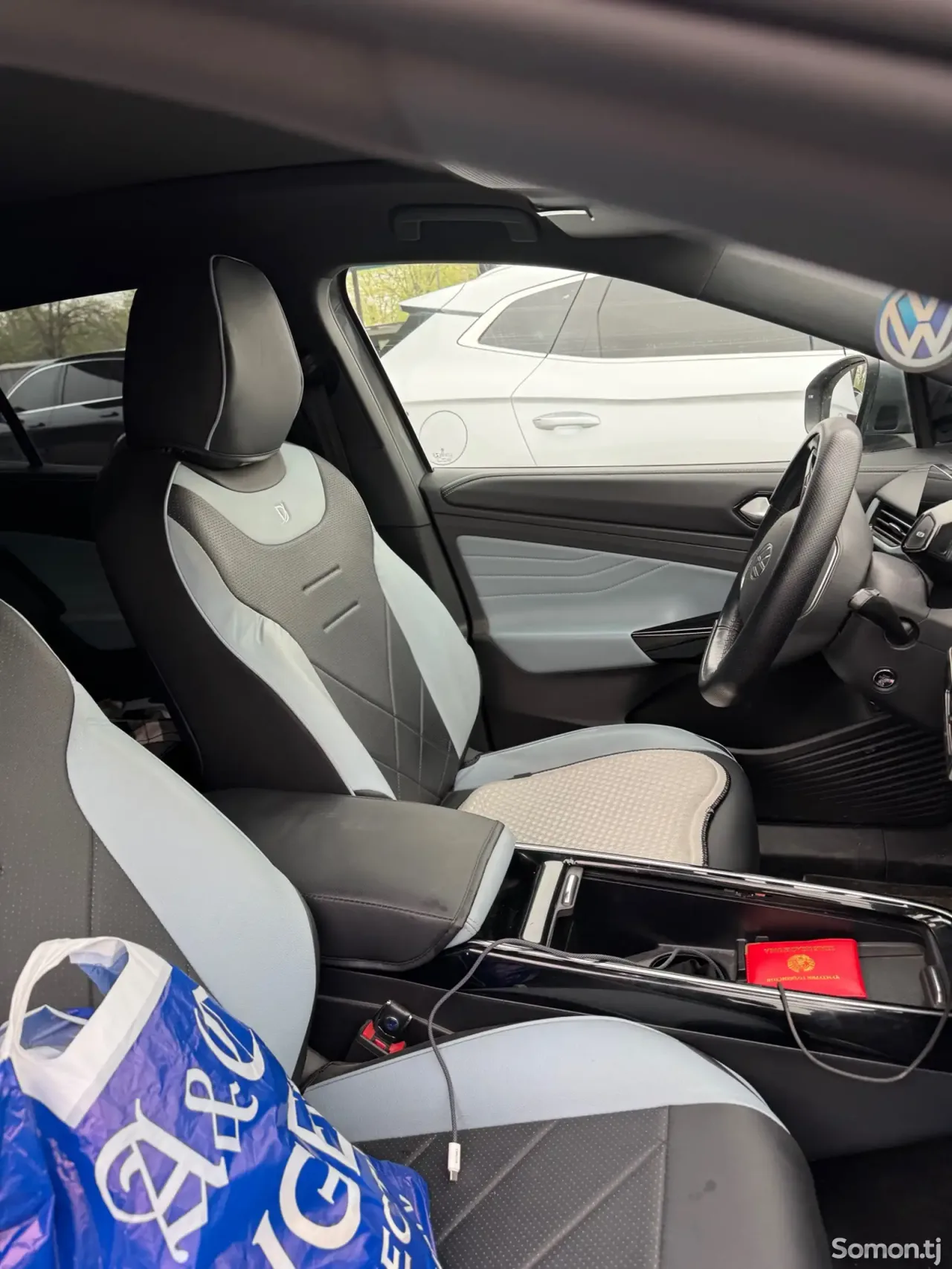 Volkswagen ID.4 2023 · AT
