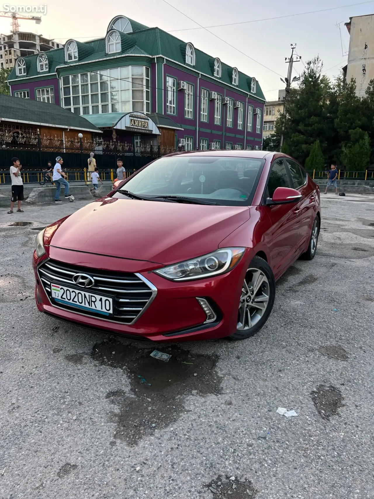 Hyundai Elantra 2018 · 2.0 AT