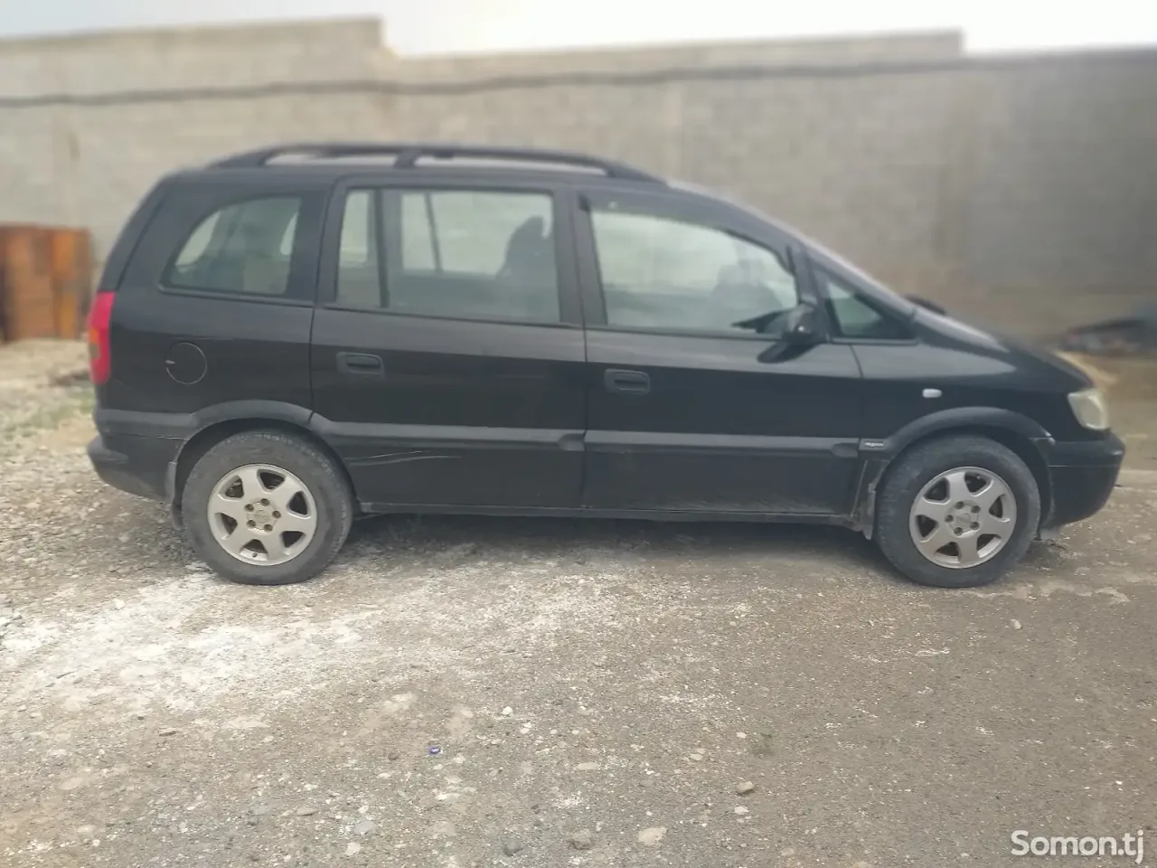 Opel Zafira 2000 · 1.8 MT