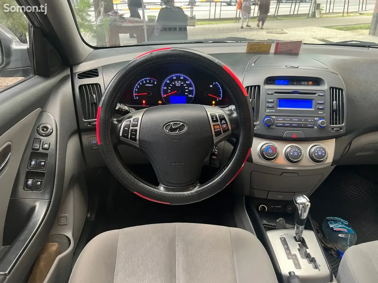 Hyundai Elantra 2010 · 1.6 AT