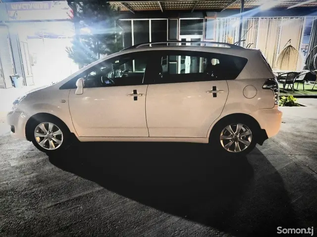Toyota Corolla Verso 2008 · 1.8 MT