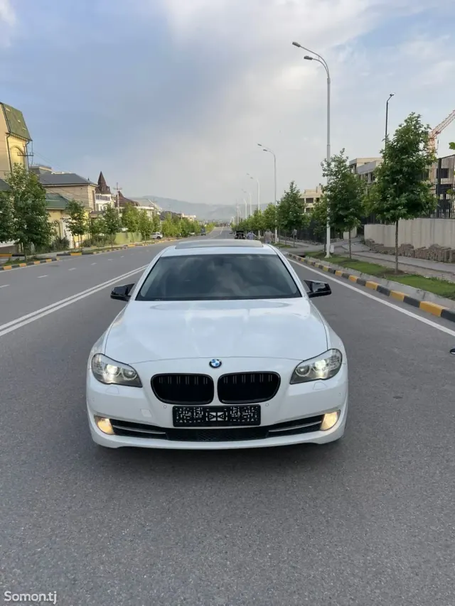 BMW 5 series 2014 · 2.0 AT