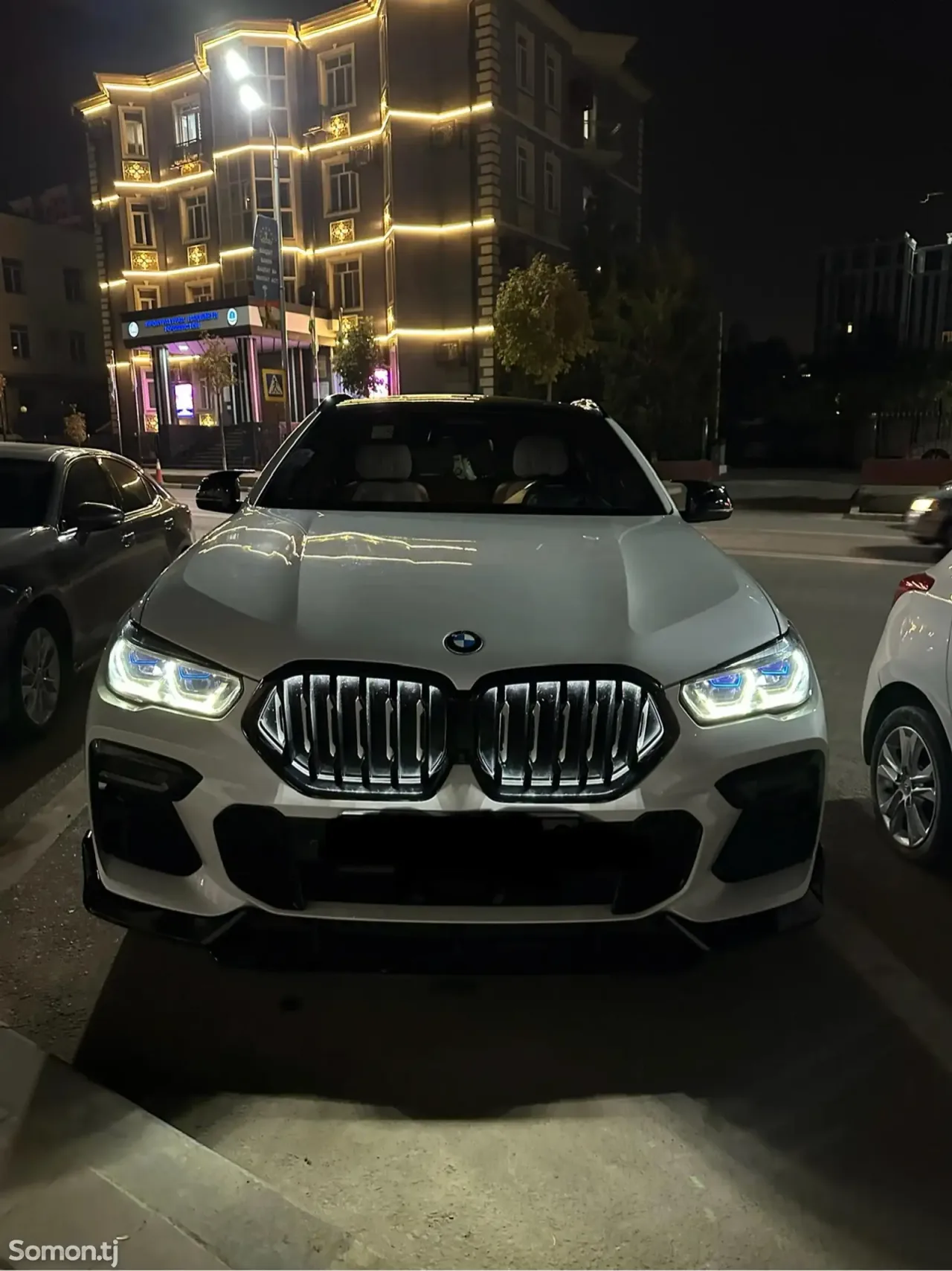 BMW X6 2022 · 3.0 AMT