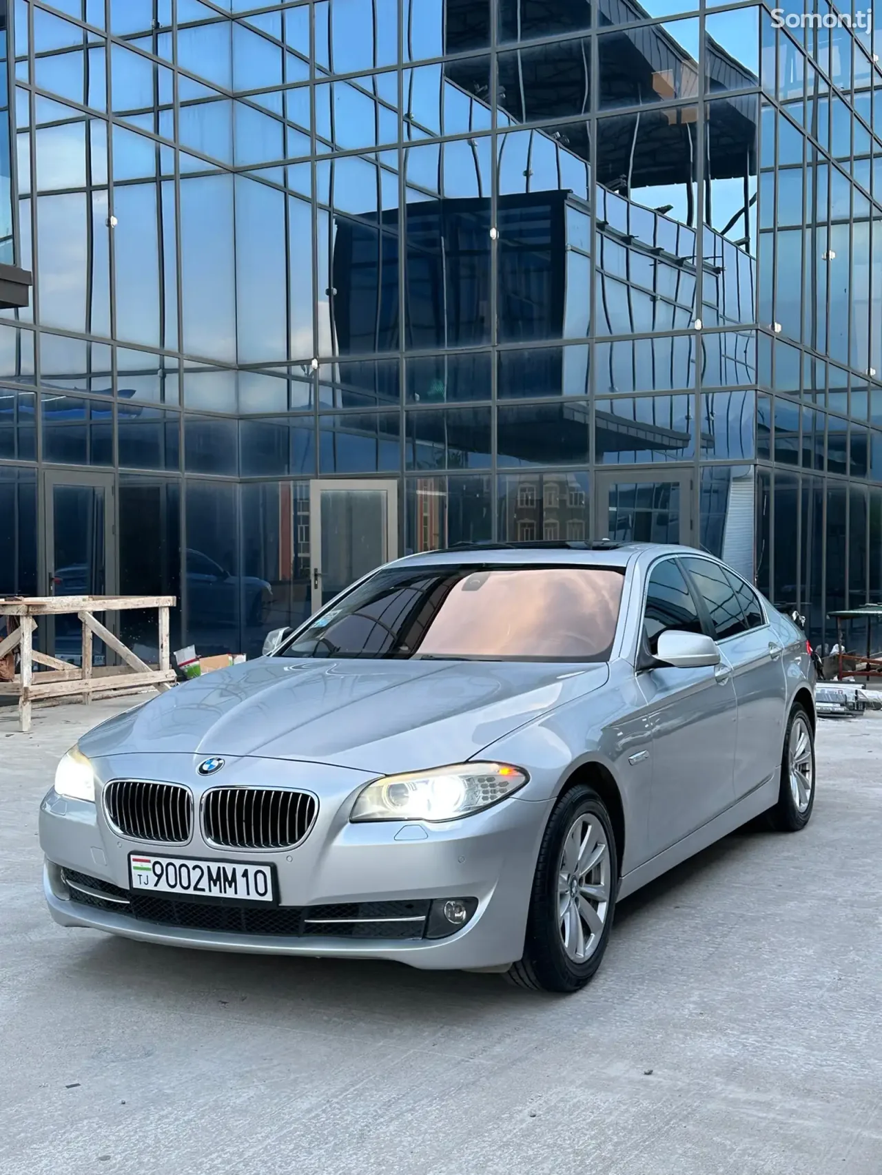 BMW 5 series 2012 · 2.0 AT