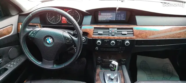 BMW 5 series 2007 · AT