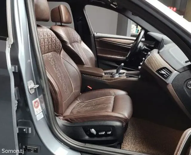 BMW 5 series 2017 · 2.0 AT